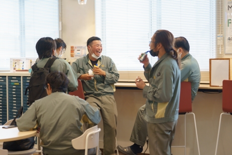 1B506C5E-AE39-4951-95F1-542E39AF0412